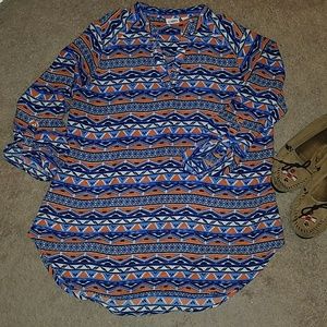 Tribal flowy blouse with roll up sleeves Cato